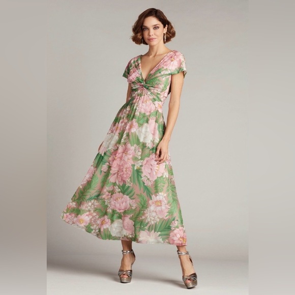 Tadashi Shoji Dresses & Skirts - New Tadashi Shoji Ausra Floral Cap Sleeve Chiffon Dress Women's Size‎ 2 T